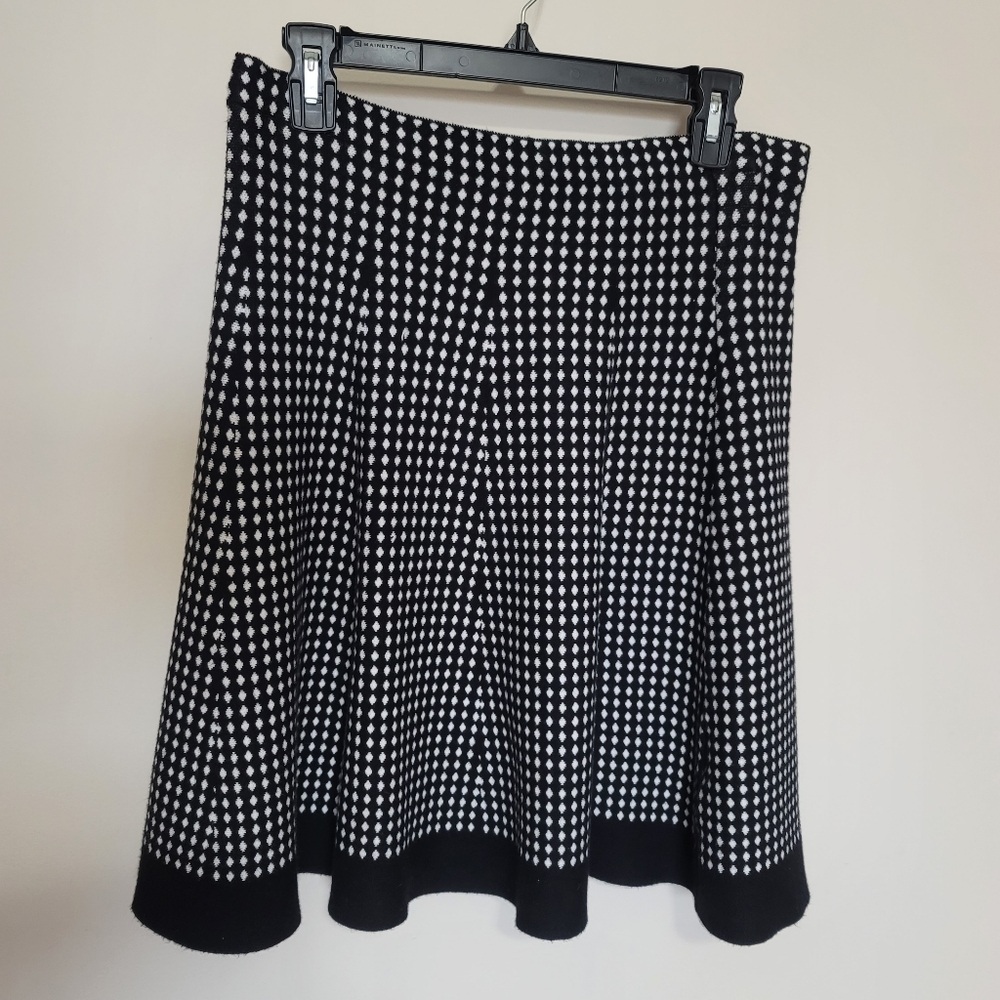 Sioni Essentials Black White Diamond Skirt Size L